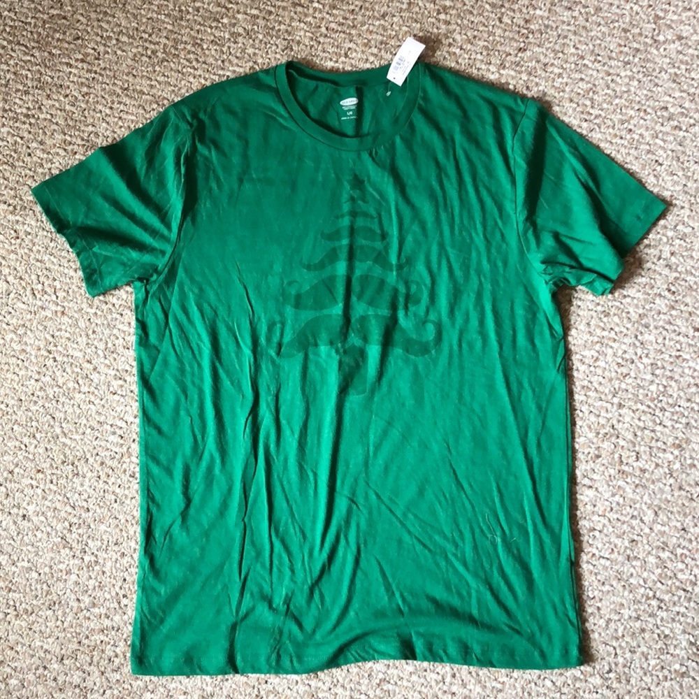Old Navy Mustache Christmas Tree T-shitt NWT Lg